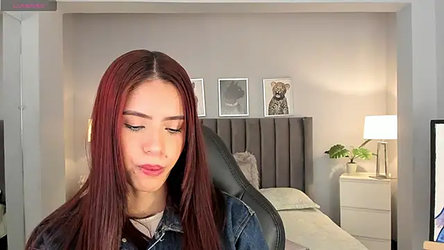 Madie  collins online show from 12/22/24, 11:54
