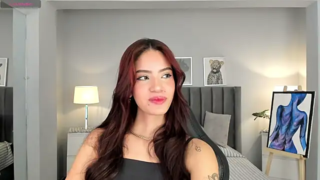 Madie  collins online show from 12/24/24, 11:38