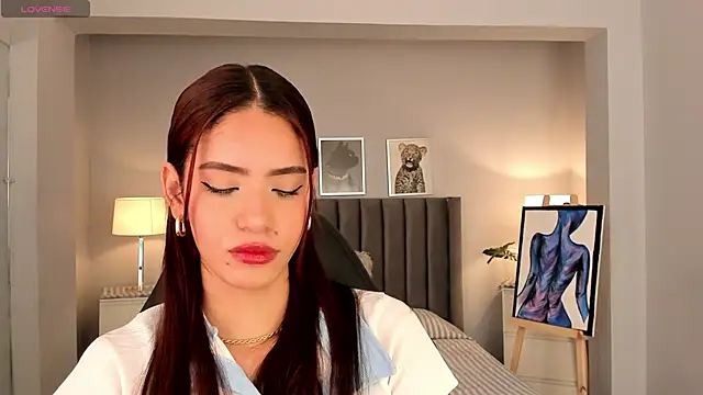 Madie  collins online show from 12/27/24, 12:01