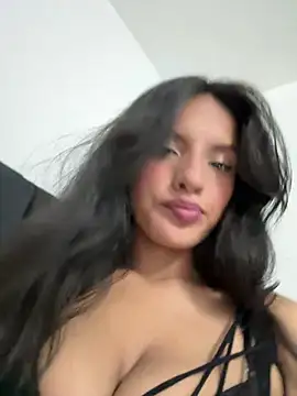 Snapshot of Dulceeany chatting on 01/08/25, 10:58 Dulceeany online show from 01/08/25, 10:58