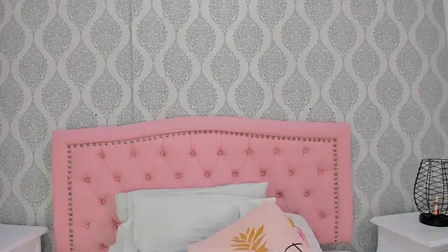 martina rivera  online show from 10/12/25, 12:37