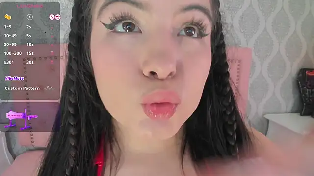 martina rivera  online show from 11/02/25, 12:18