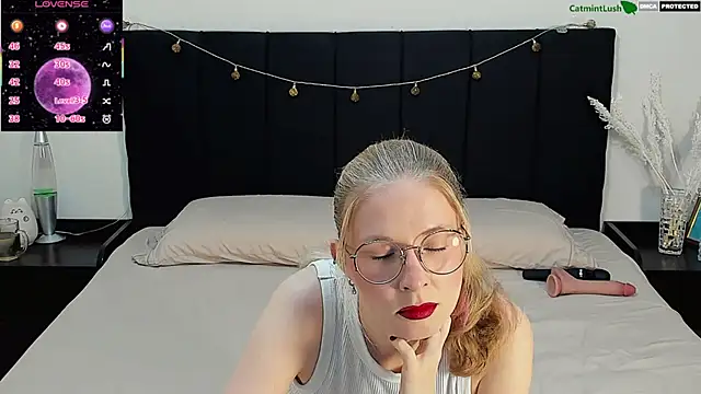 CatmintLush online show from 07/14/26, 11:43