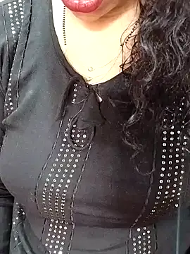 Urmila bhabhii online show from 01/21/25, 04:32