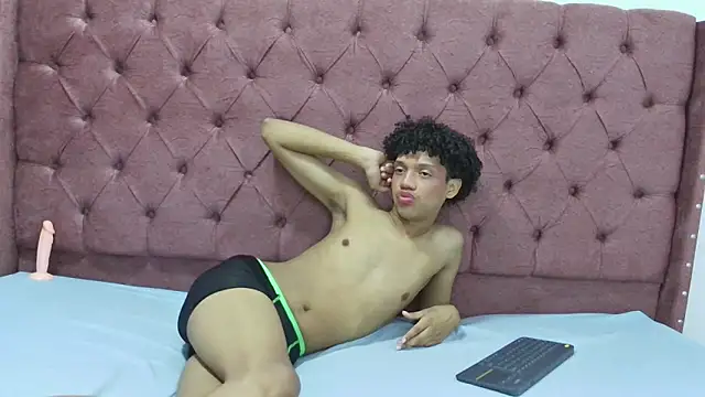 jony honey online show from 01/04/25, 01:42