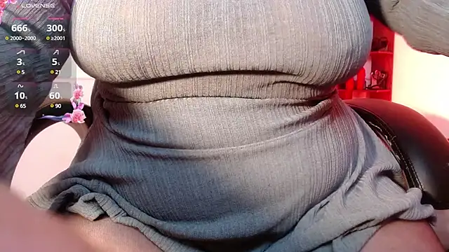 VictoriaMontero30000 online show from 03/03/25, 01:53