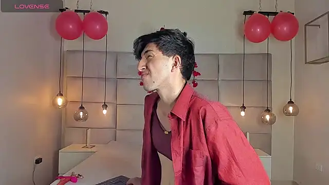 Un Slutty online show from 02/14/25, 08:26