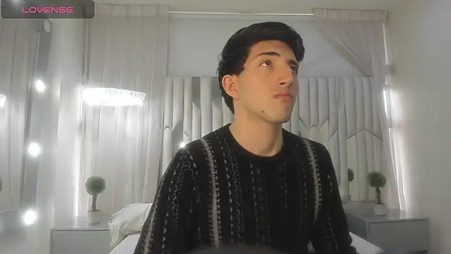Un Slutty online show from 03/01/25, 05:38