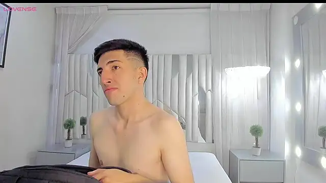 Un Slutty online show from 03/08/25, 11:16