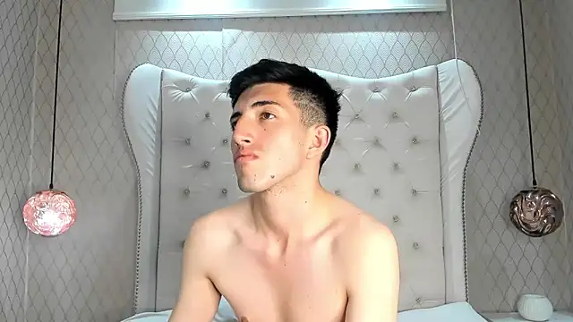 Un Slutty online show from 03/17/25, 12:52