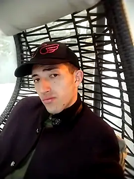 Un Slutty online show from 03/22/25, 06:36