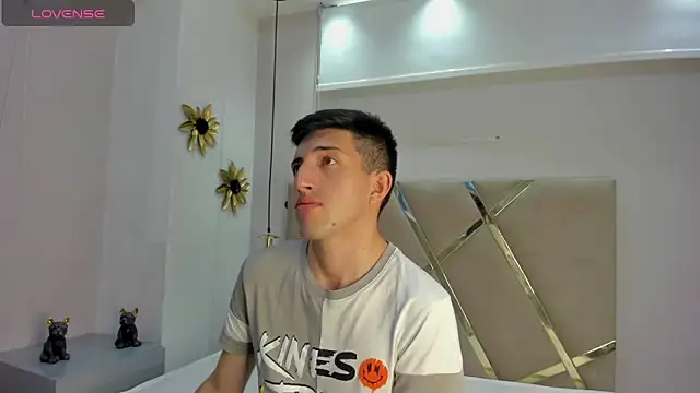 Un Slutty online show from 09/26/25, 05:28