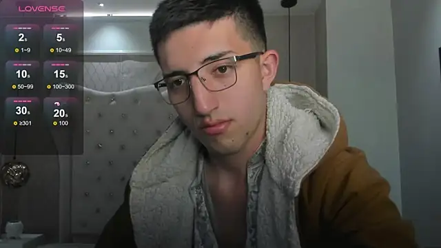 Un Slutty online show from 10/08/25, 07:55