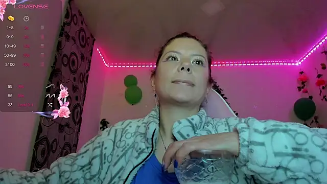 Susana garcia  online show from 12/29/24, 01:45