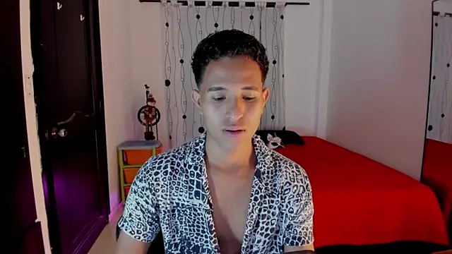 alessandro wizard online show from 03/21/25, 12:29