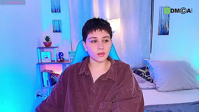 aron wi online show from 10/11/25, 03:39