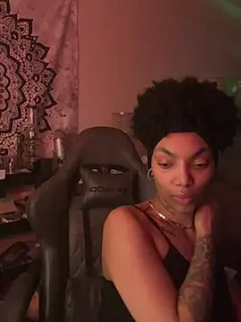 butterflybootyy online show from 12/06/24, 03:52