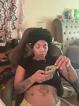 butterflybootyy online show from 12/07/24, 09:33