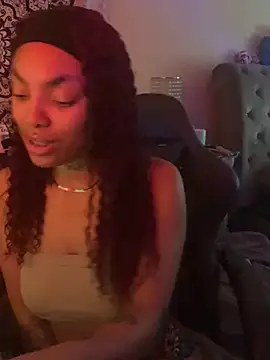 butterflybootyy online show from 12/13/24, 02:16