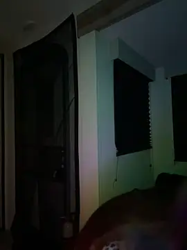 Snapshot of butterflybootyy chatting on 11/11/25, 10:04 butterflybootyy online show from 11/11/25, 10:04