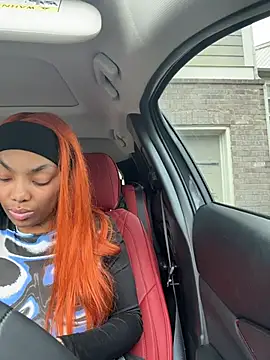 Snapshot of butterflybootyy chatting on 12/05/25, 06:48 butterflybootyy online show from 12/05/25, 06:48