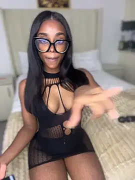 BhadBhad Kitty online show from 03/11/25, 07:36