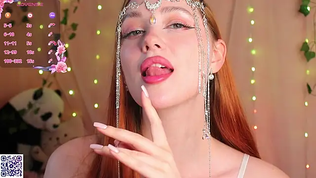 Snapshot of YourSkyAni chatting on 10/05/25, 12:25 YourSkyAni online show from 10/05/25, 12:25