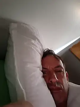 Snapshot of bagoulo chatting on 10/06/25, 09:51 bagoulo online show from 10/06/25, 09:51