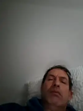 Snapshot of bagoulo chatting on 12/20/25, 10:22 bagoulo online show from 12/20/25, 10:22