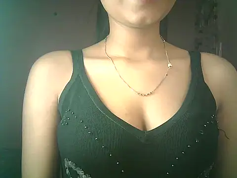 Aaisha urs online show from 02/28/25, 03:48