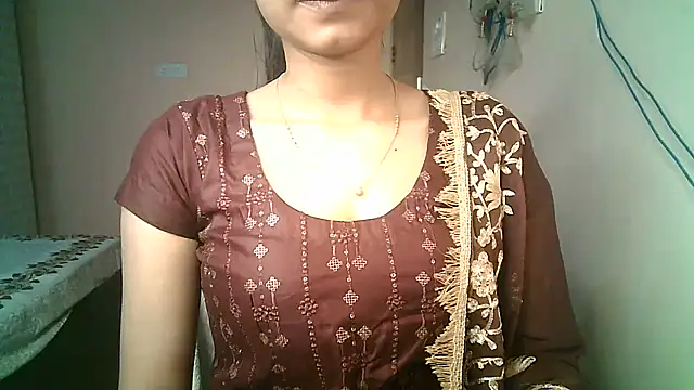 Aaisha urs online show from 03/16/25, 07:15