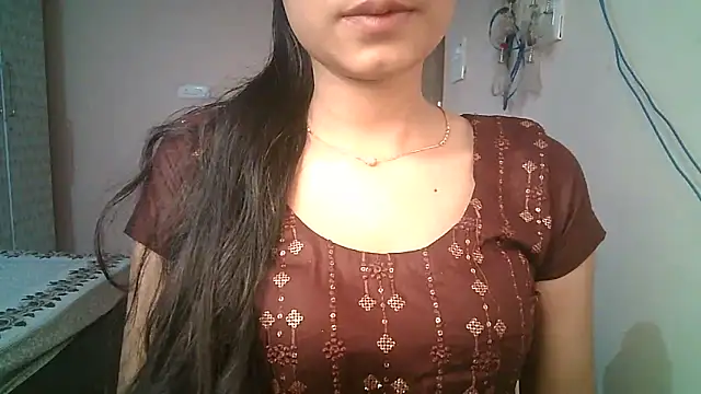 Aaisha urs online show from 03/16/25, 10:22