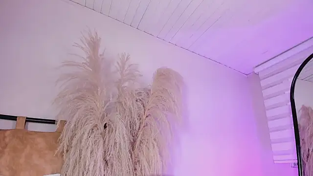 ariana rosse   online show from 01/21/25, 12:39