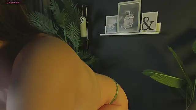 Chloe Vixen online show from 12/12/24, 03:16