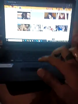 Snapshot of HotPrism439 chatting on 10/25/25, 06:35 HotPrism439 online show from 10/25/25, 06:35