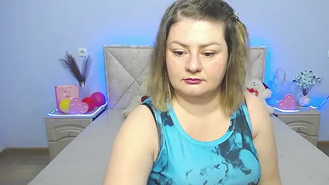 ZannaDreil online show from 01/31/25, 06:47