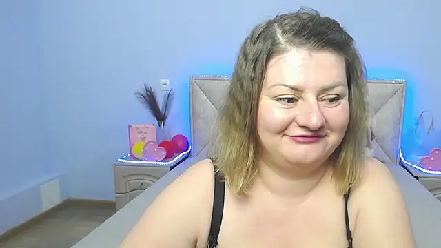 ZannaDreil online show from 02/01/25, 04:35