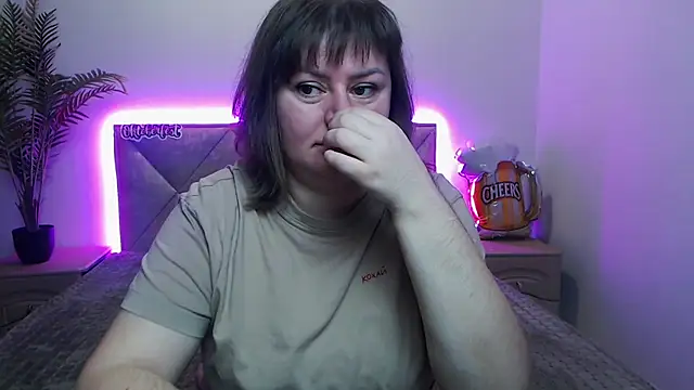 Snapshot of ZannaDreil chatting on 09/24/25, 06:11 ZannaDreil online show from 09/24/25, 06:11