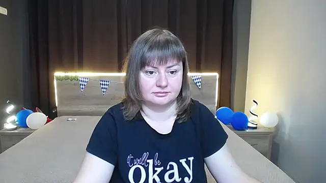 Snapshot of ZannaDreil chatting on 10/05/25, 06:17 ZannaDreil online show from 10/05/25, 06:17