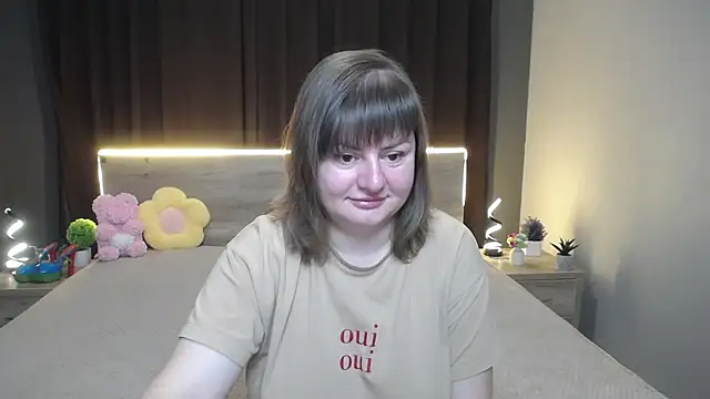 Snapshot of ZannaDreil chatting on 10/12/25, 06:29 ZannaDreil online show from 10/12/25, 06:29