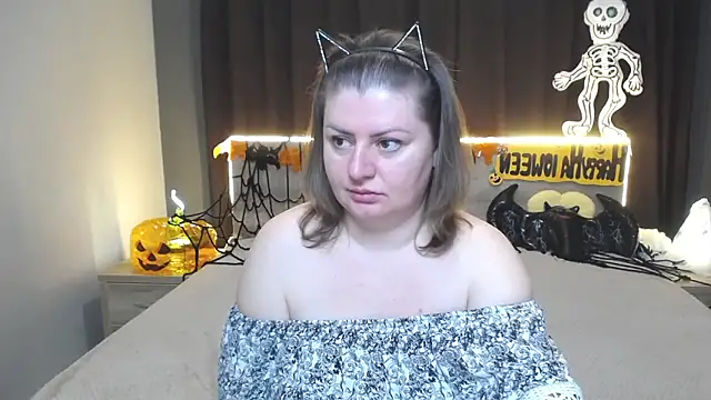 Snapshot of ZannaDreil chatting on 10/20/25, 06:08 ZannaDreil online show from 10/20/25, 06:08