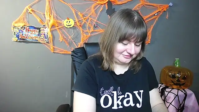 Snapshot of ZannaDreil chatting on 10/22/25, 06:07 ZannaDreil online show from 10/22/25, 06:07