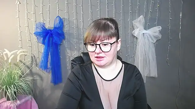 Snapshot of ZannaDreil chatting on 11/25/25, 07:14 ZannaDreil online show from 11/25/25, 07:14