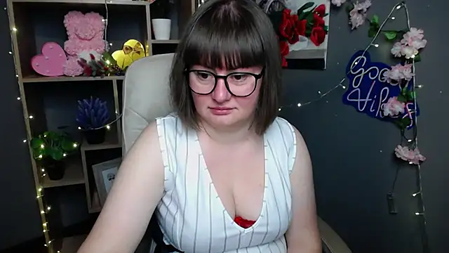 Snapshot of ZannaDreil chatting on 05/28/26, 06:16 ZannaDreil online show from 05/28/26, 06:16
