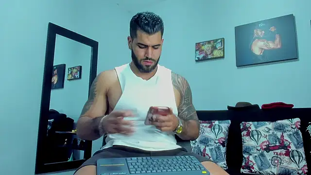 Snapshot of SamirHazard97 chatting on 09/18/25, 09:17 SamirHazard97 online show from 09/18/25, 09:17