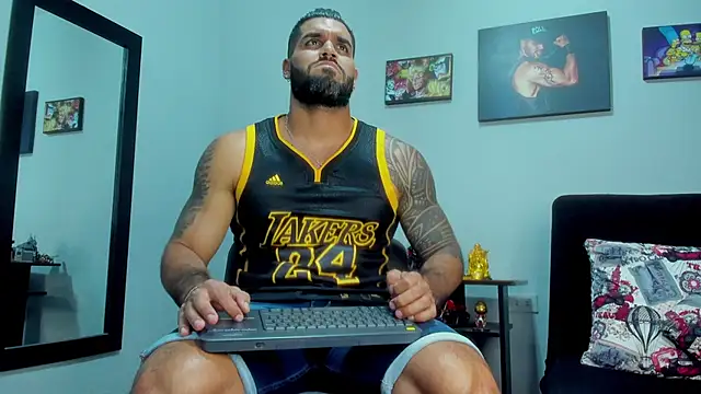 Snapshot of SamirHazard97 chatting on 10/18/25, 09:04 SamirHazard97 online show from 10/18/25, 09:04