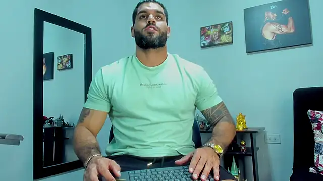 Snapshot of SamirHazard97 chatting on 10/28/25, 09:17 SamirHazard97 online show from 10/28/25, 09:17