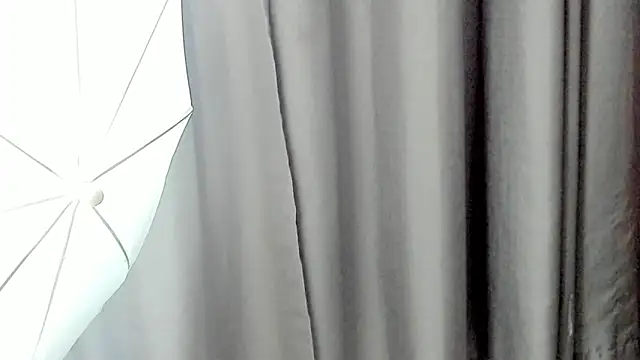 melody suarez online show from 12/28/24, 01:39