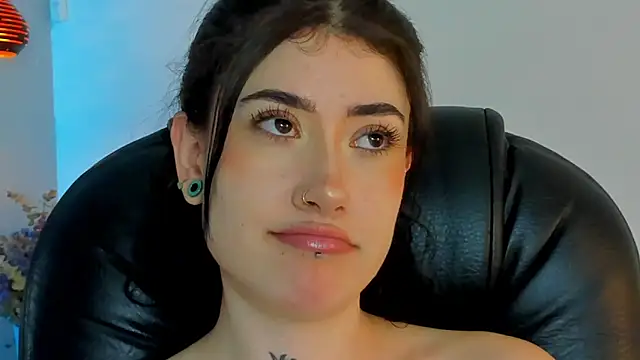 melody suarez online show from 01/12/25, 10:54