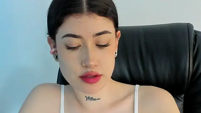 melody suarez online show from 01/24/25, 02:28